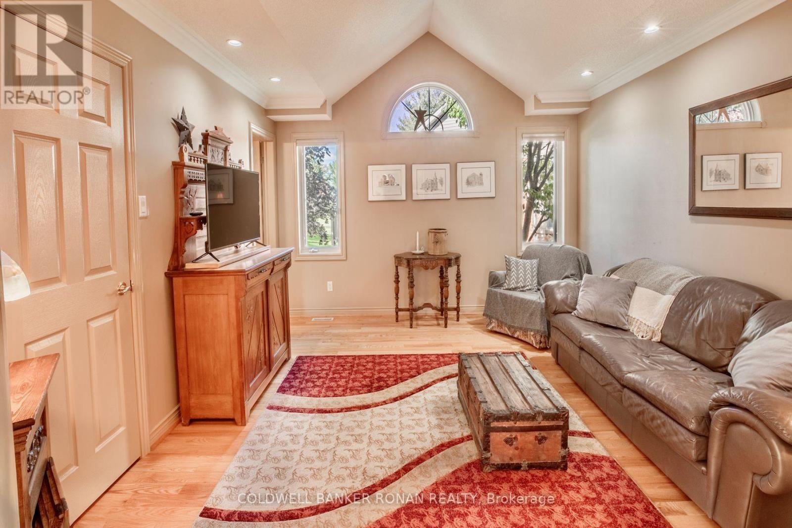 9 Fortuna Circle Property Photo 16