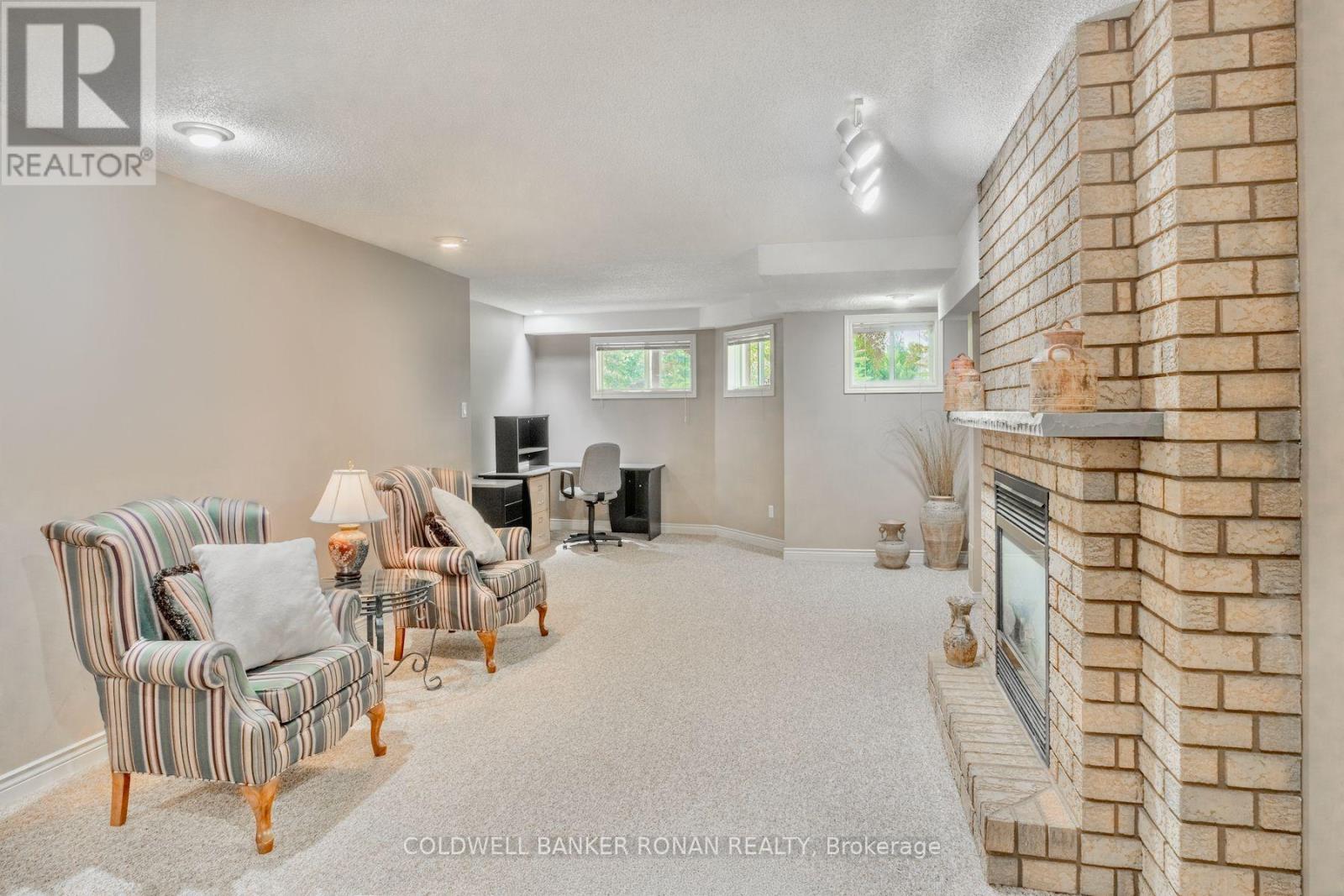 9 Fortuna Circle Property Photo 28