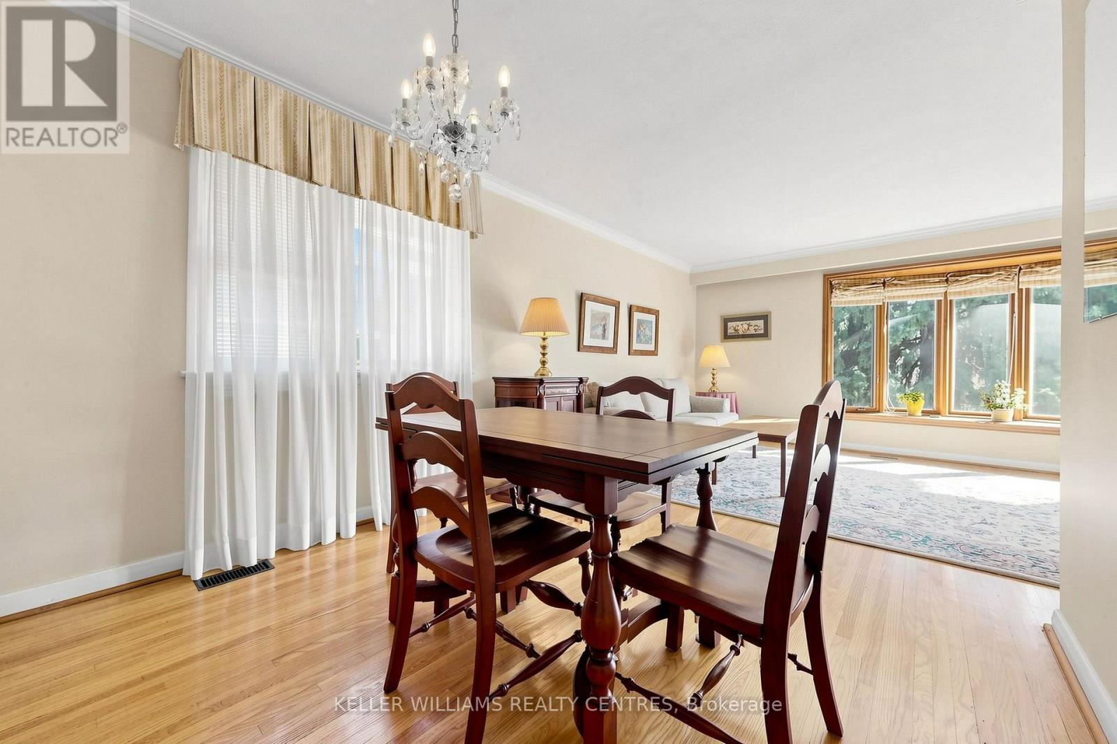 369 Osiris Drive Property Photo 6