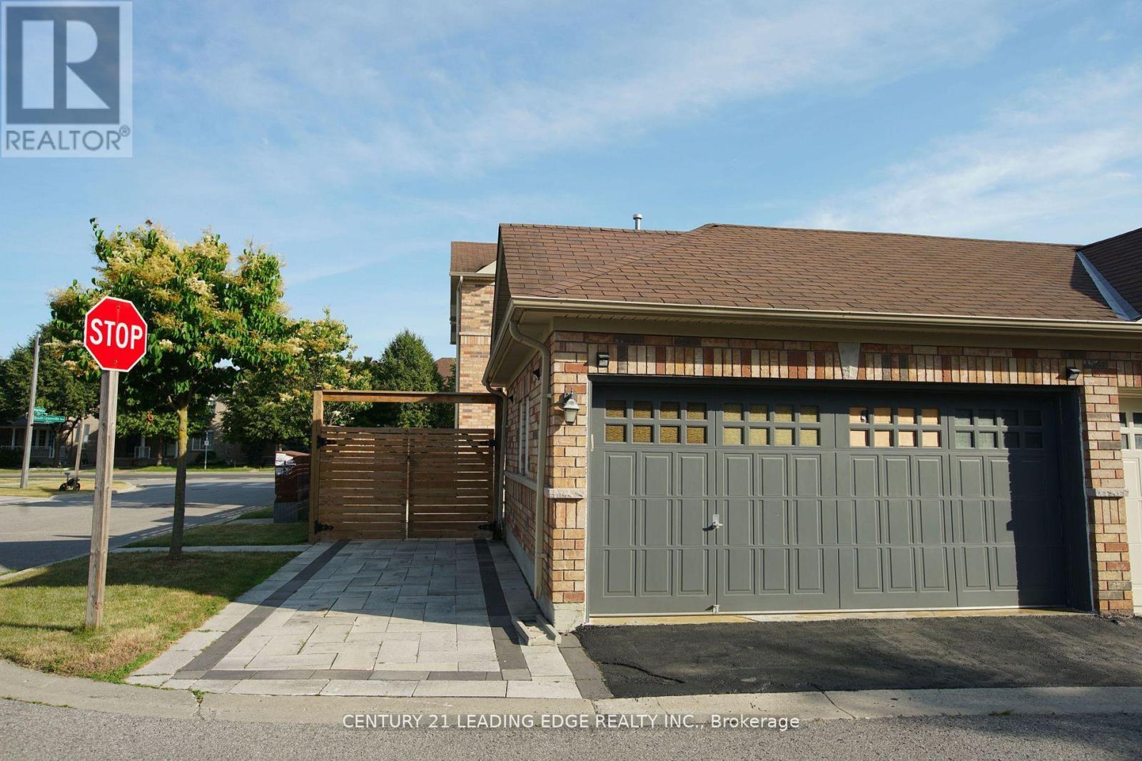 648 South Unionville Avenue Property Photo 2