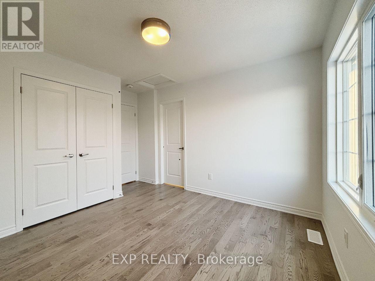 124 Azure Drive Property Photo 10