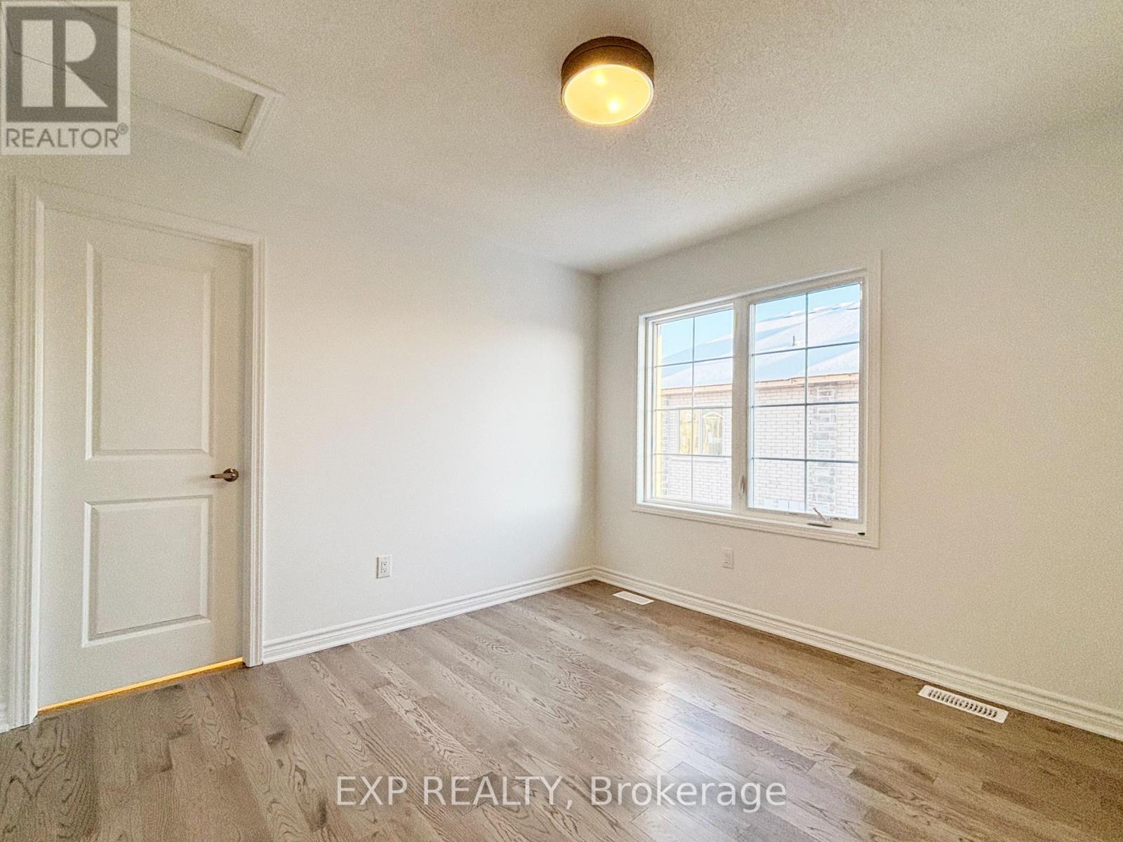 124 Azure Drive Property Photo 11