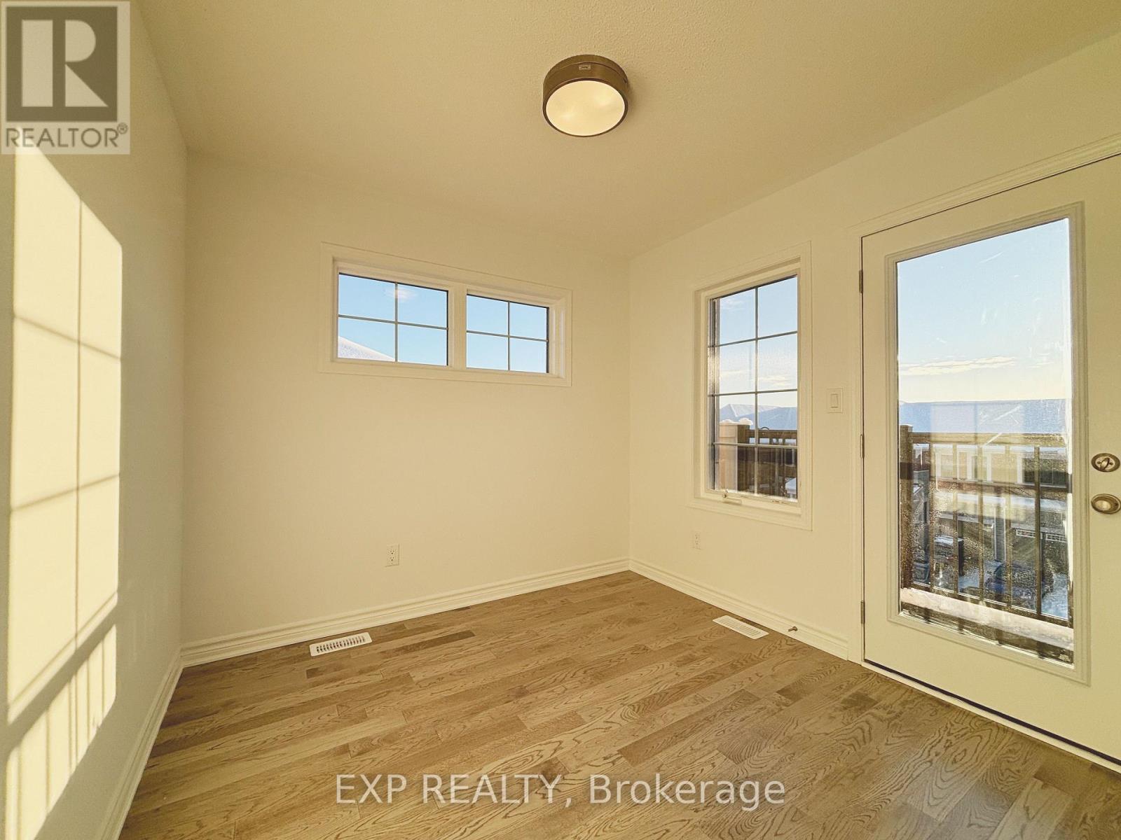 124 Azure Drive Property Photo 12
