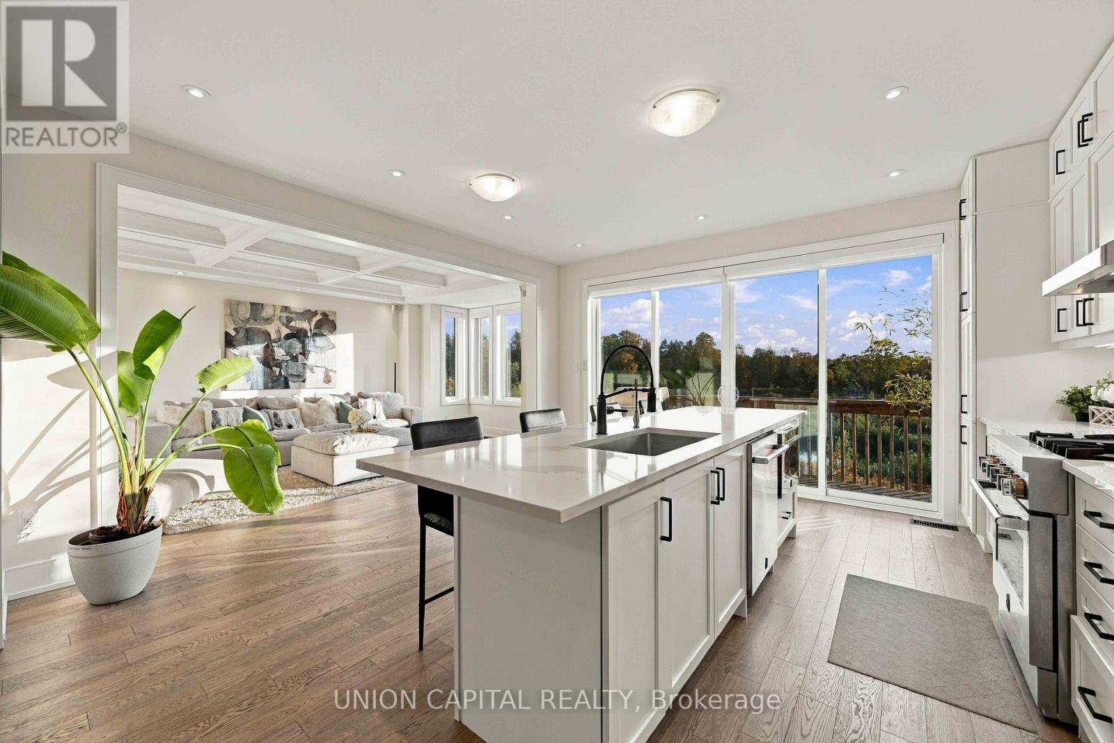 297 Seaview Heights Property Photo 15