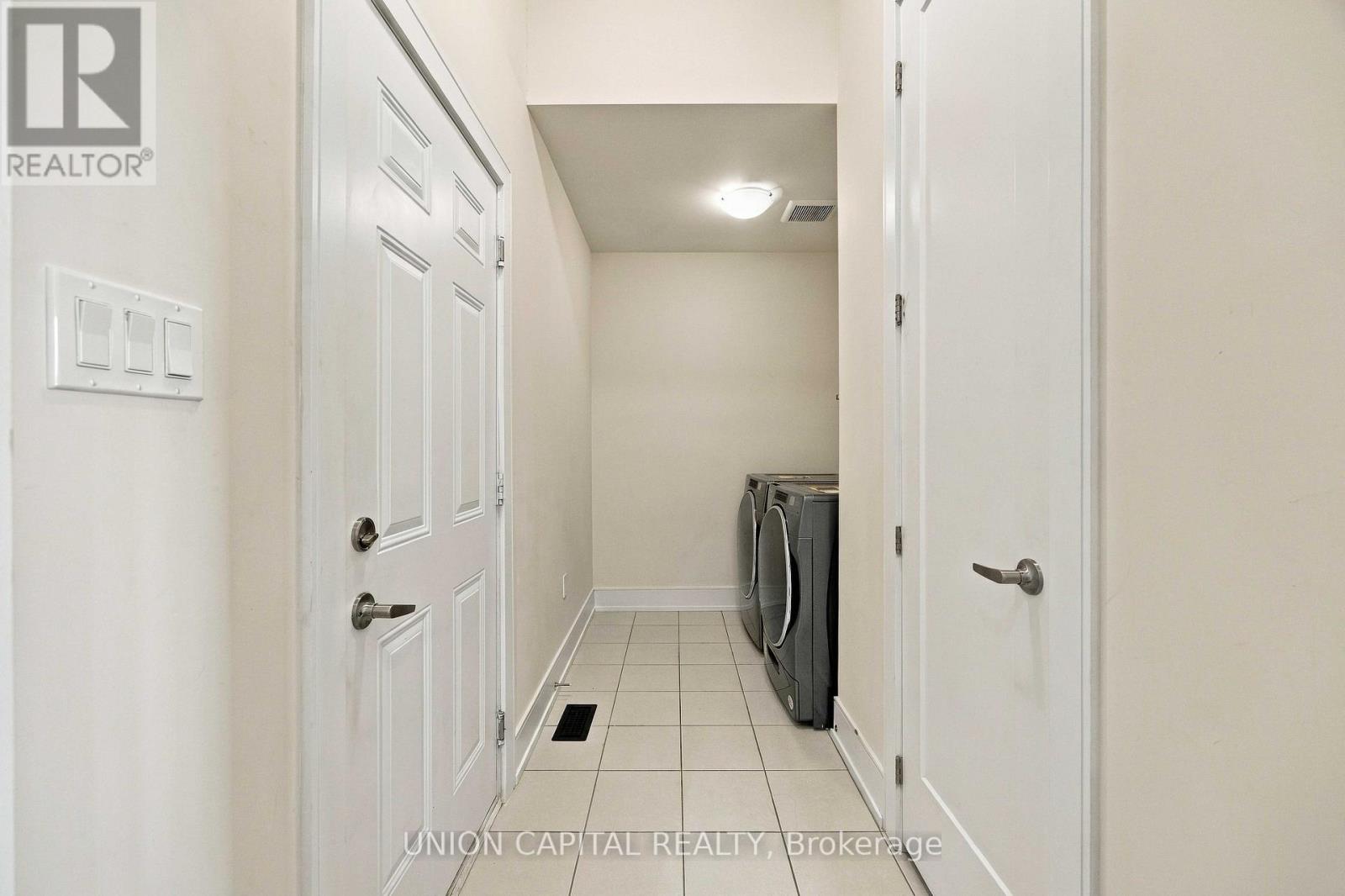 297 Seaview Heights Property Photo 17