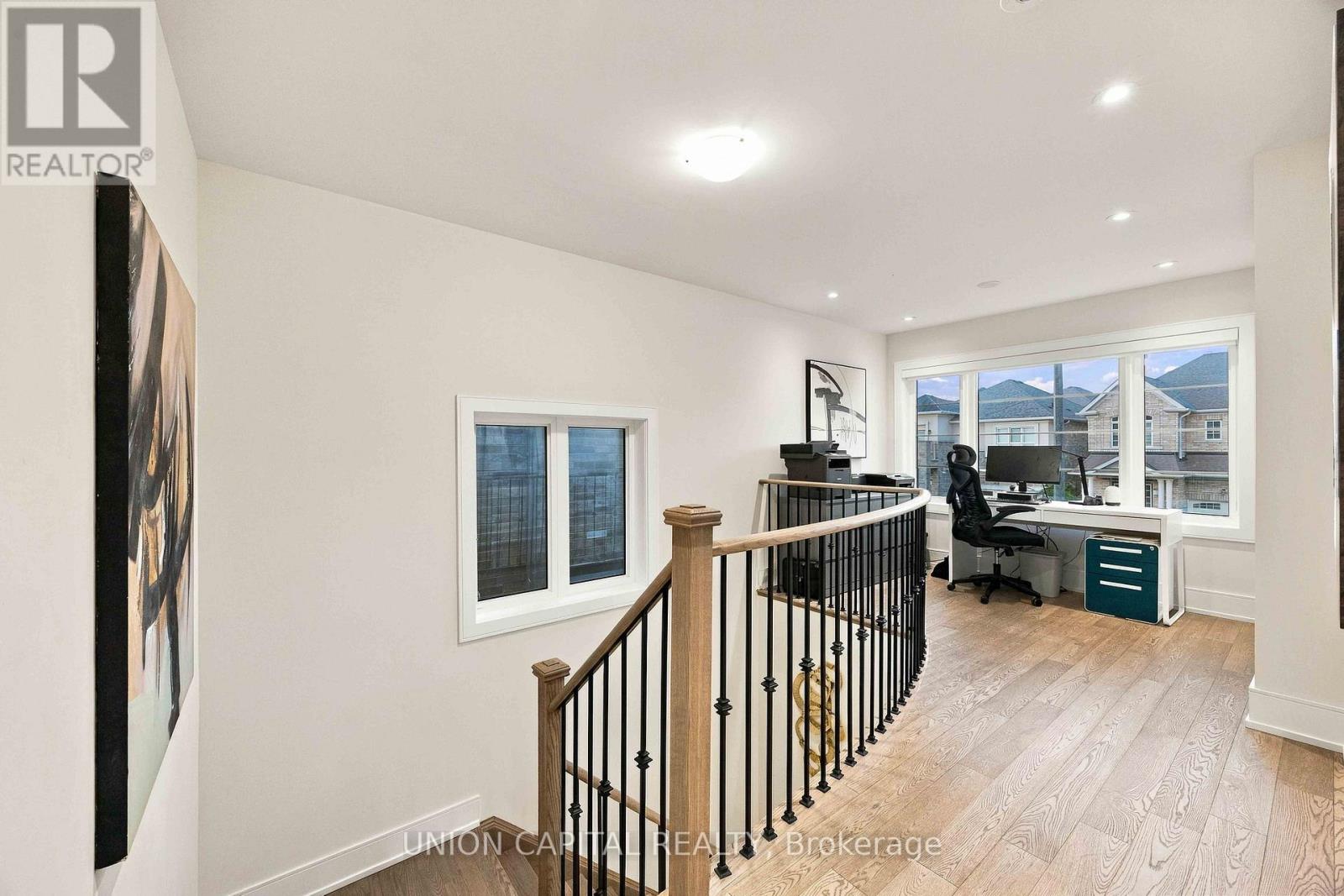 297 Seaview Heights Property Photo 18
