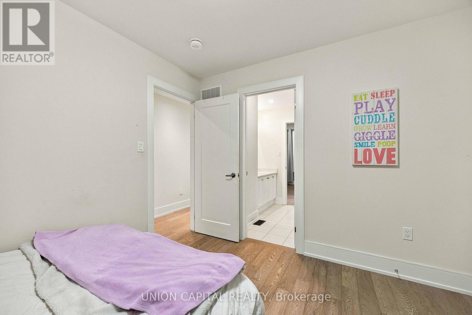 297 Seaview Heights Property Photo 27