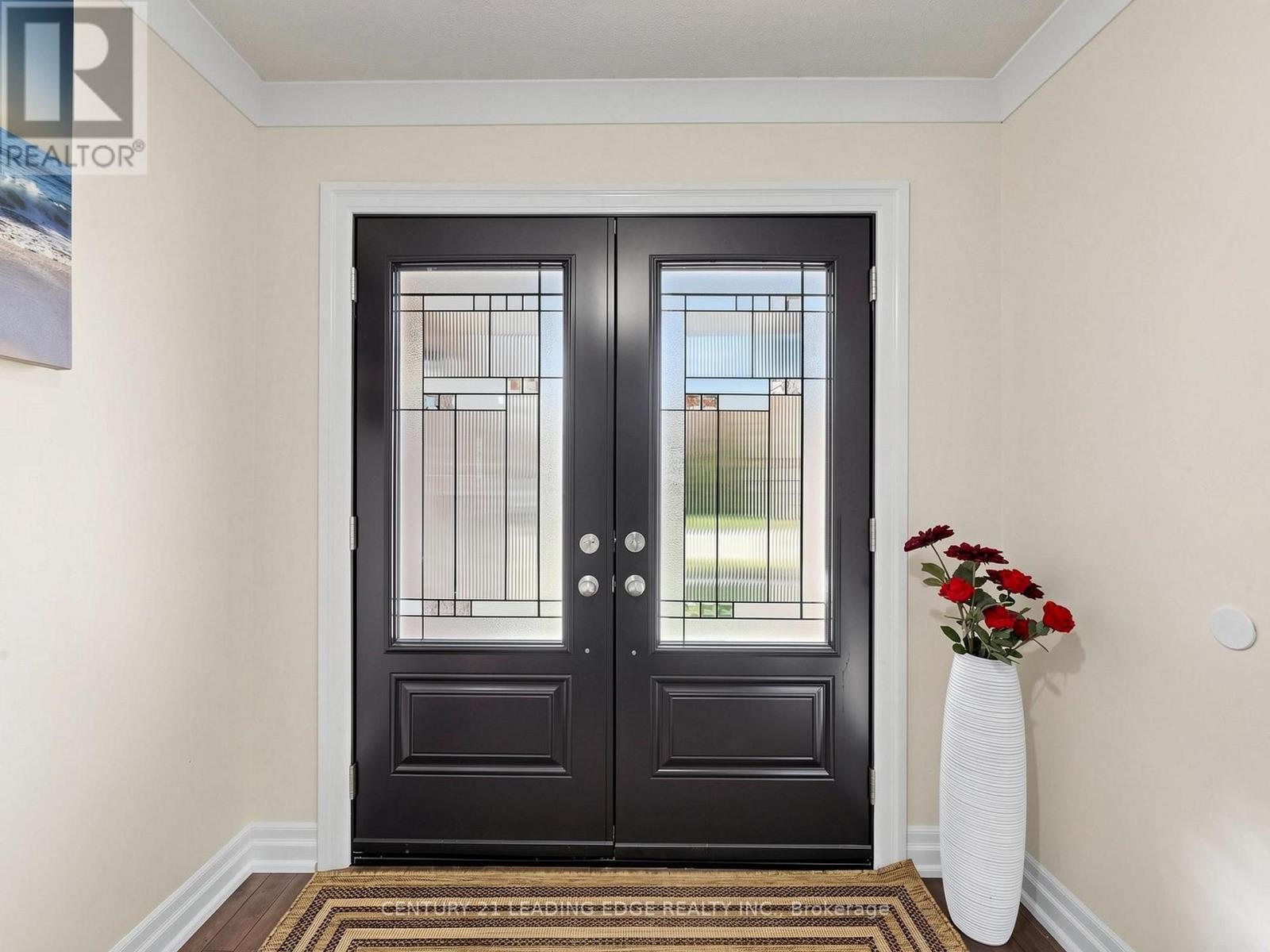 97 Tulip Street Property Photo 5