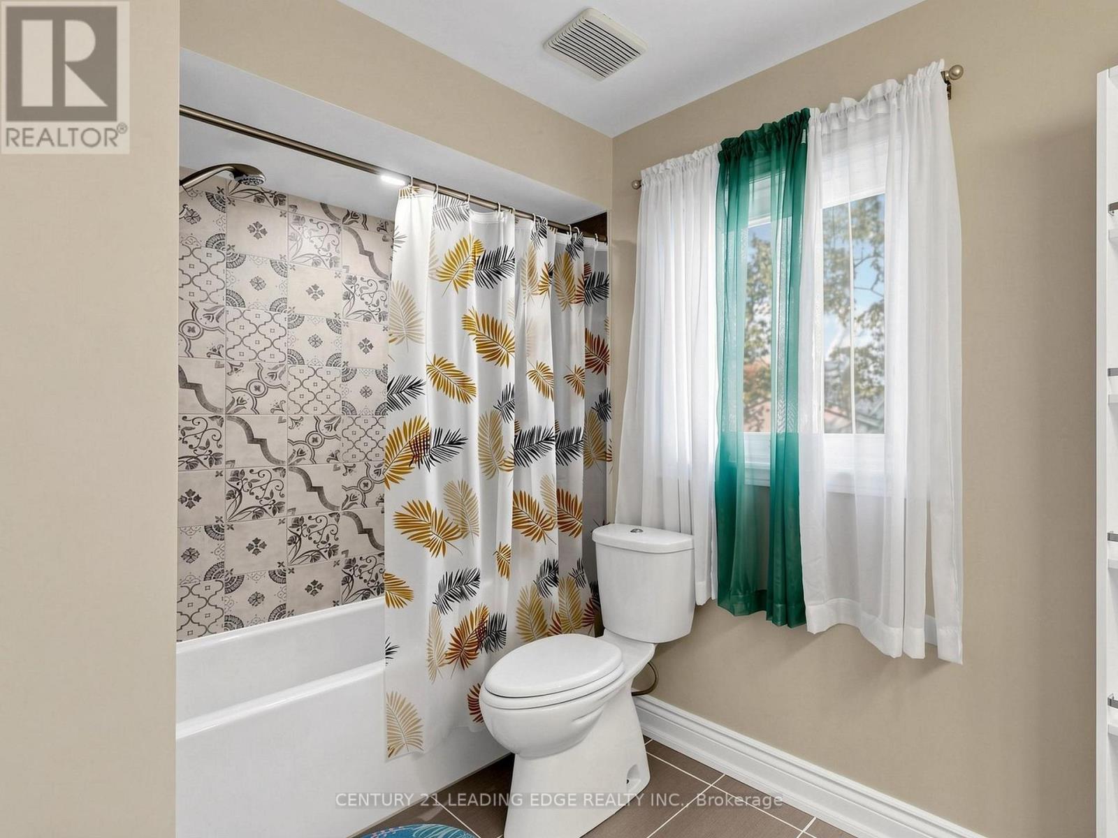 97 Tulip Street Property Photo 40