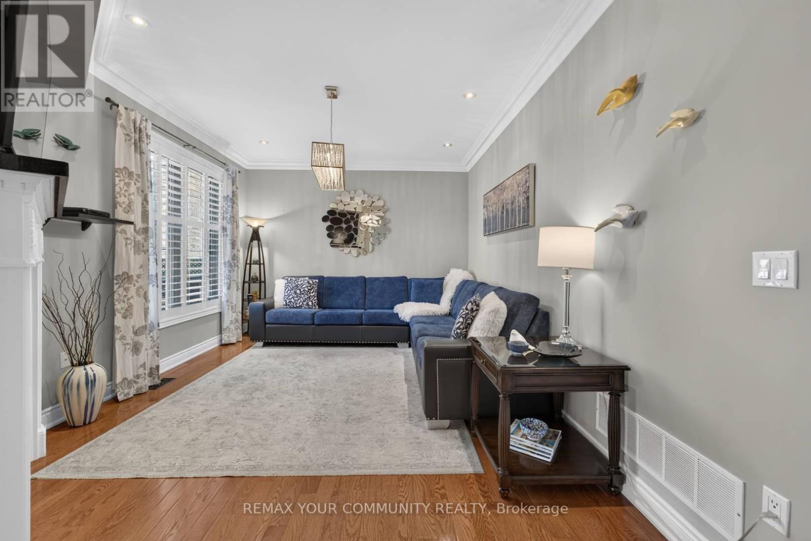 38 Dimarino Drive Property Photo 8
