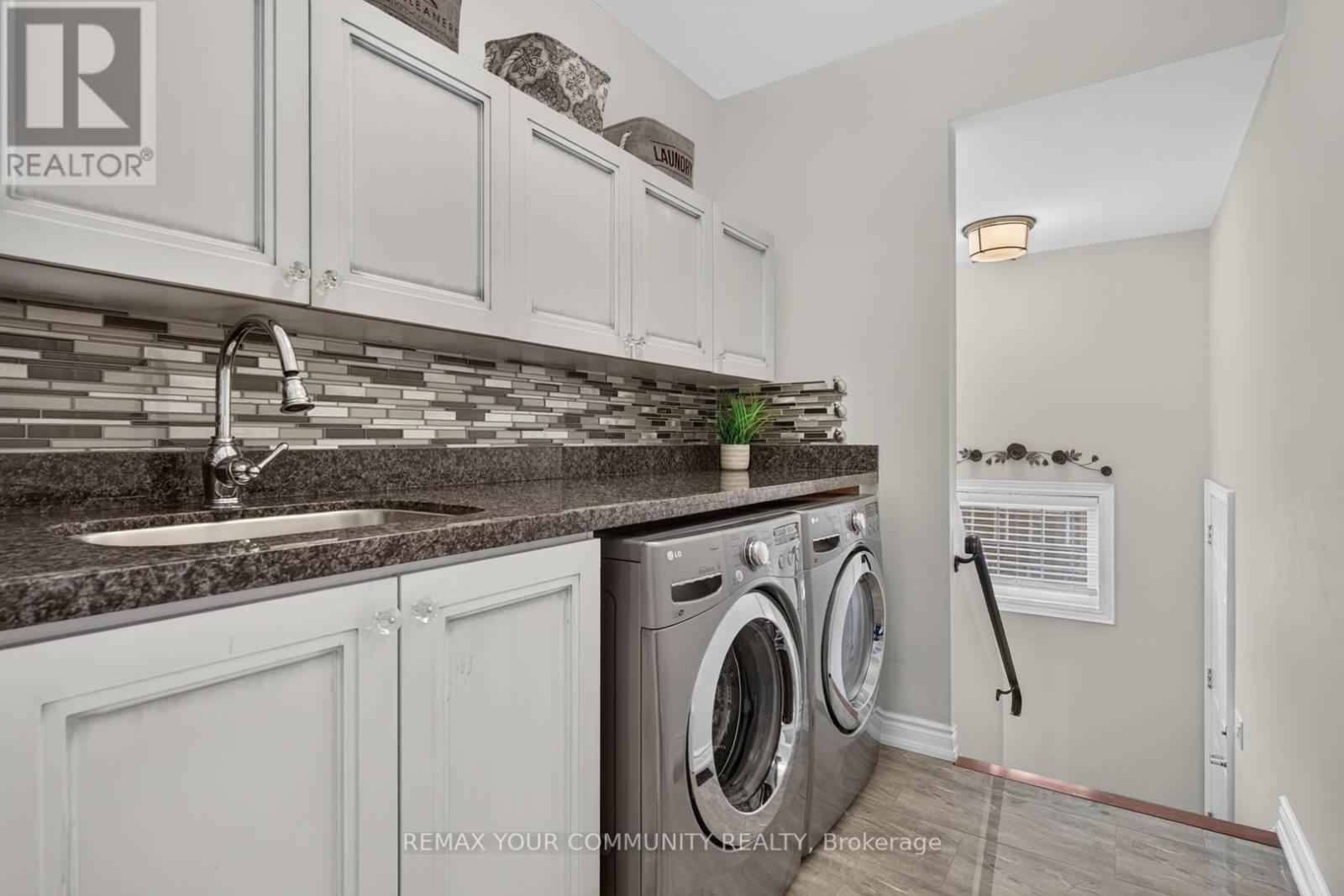 38 Dimarino Drive Property Photo 18