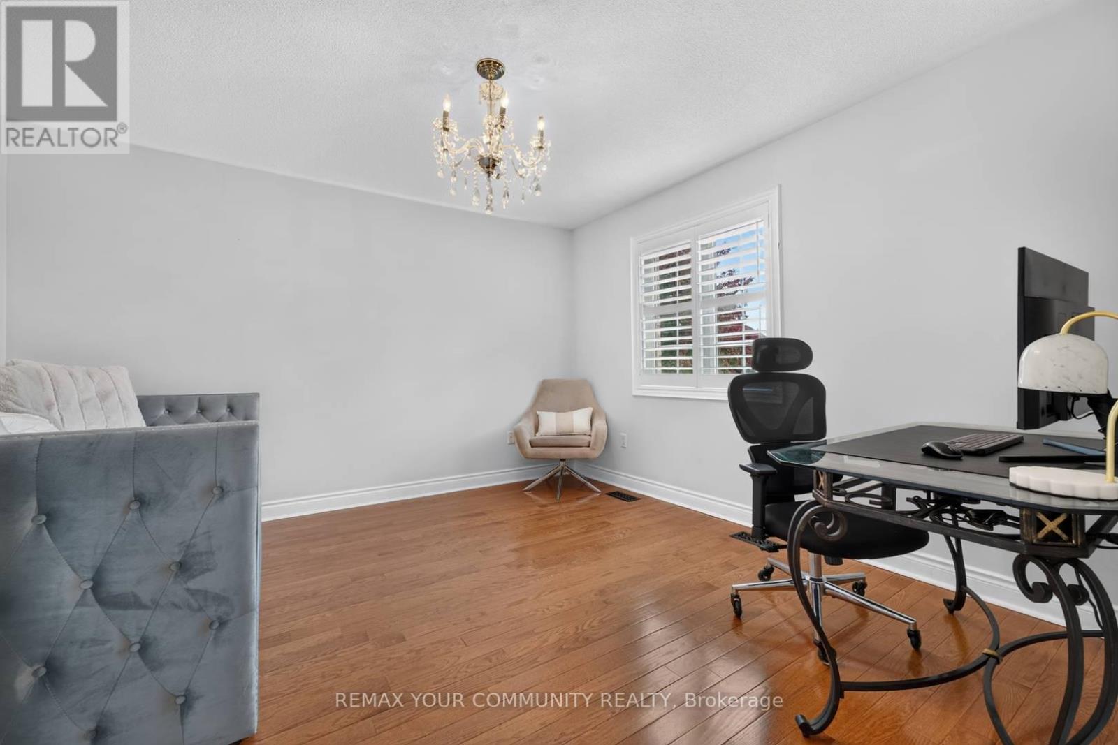 38 Dimarino Drive Property Photo 29