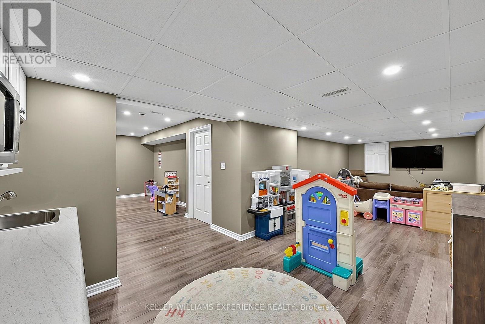 73 Latimer Avenue Property Photo 37