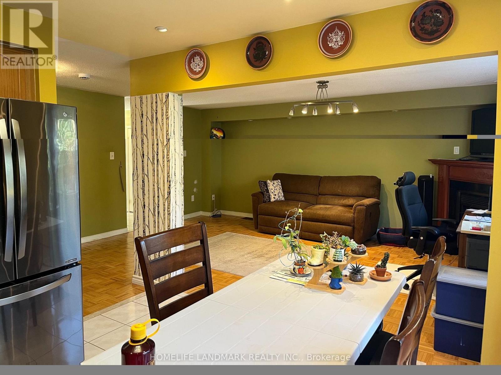 24 Gwilliam Lane Property Photo 4