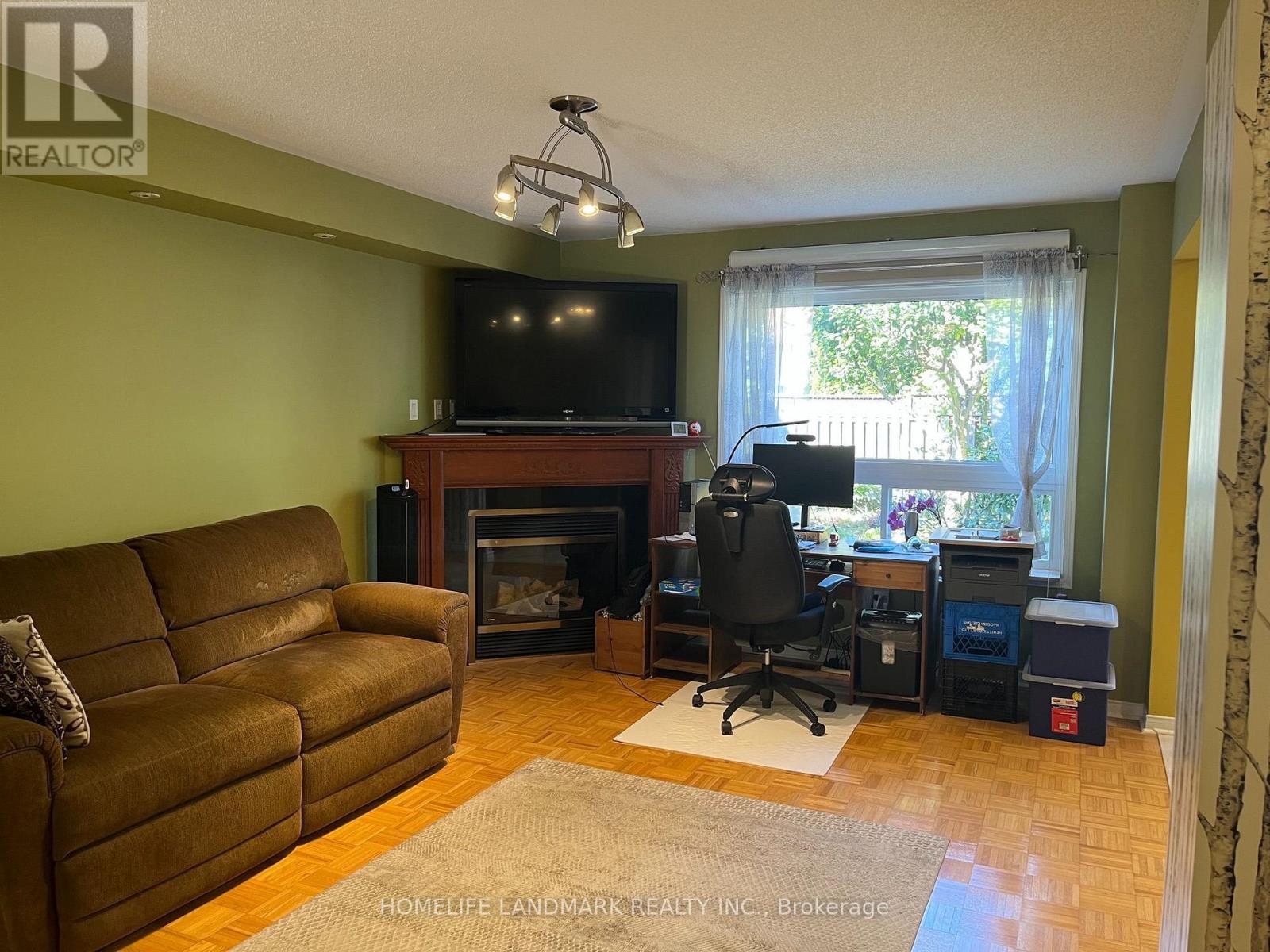 24 Gwilliam Lane Property Photo 15