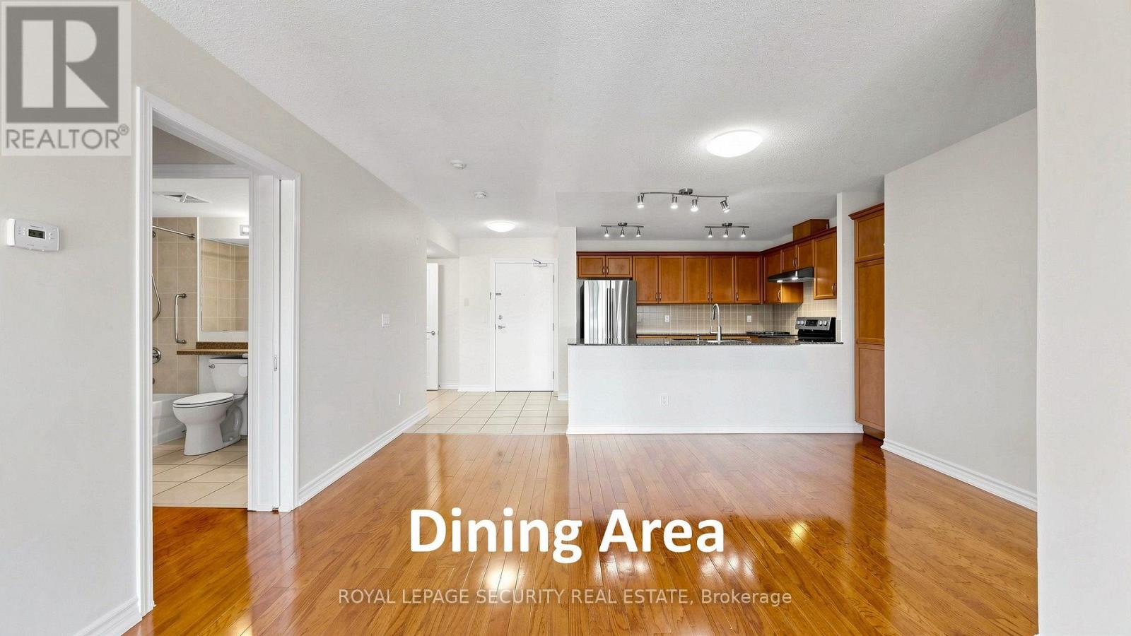 406 - 8026 Kipling Avenue Property Photo 11