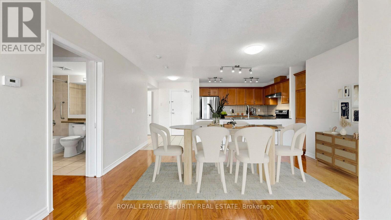 406 - 8026 Kipling Avenue Property Photo 12