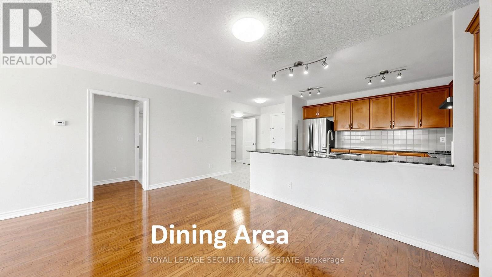 406 - 8026 Kipling Avenue Property Photo 15