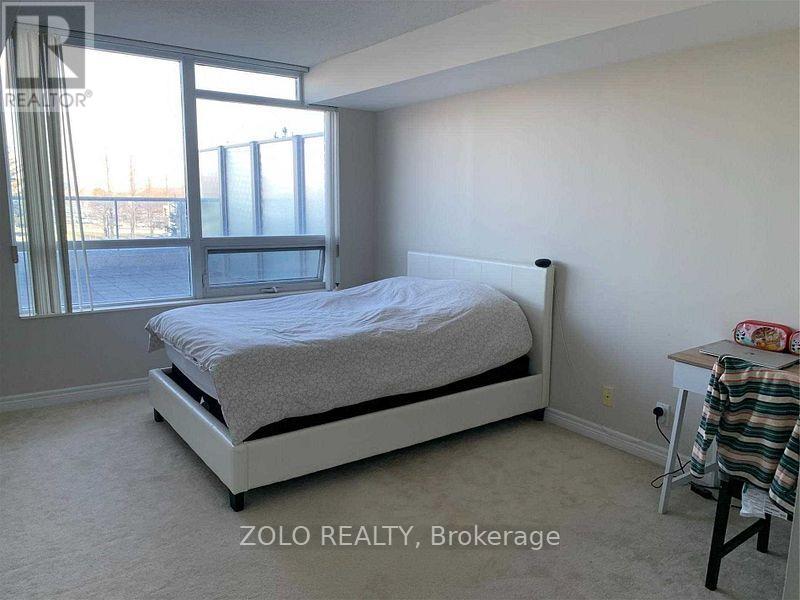 318 - 33 Cox Boulevard Property Photo 11