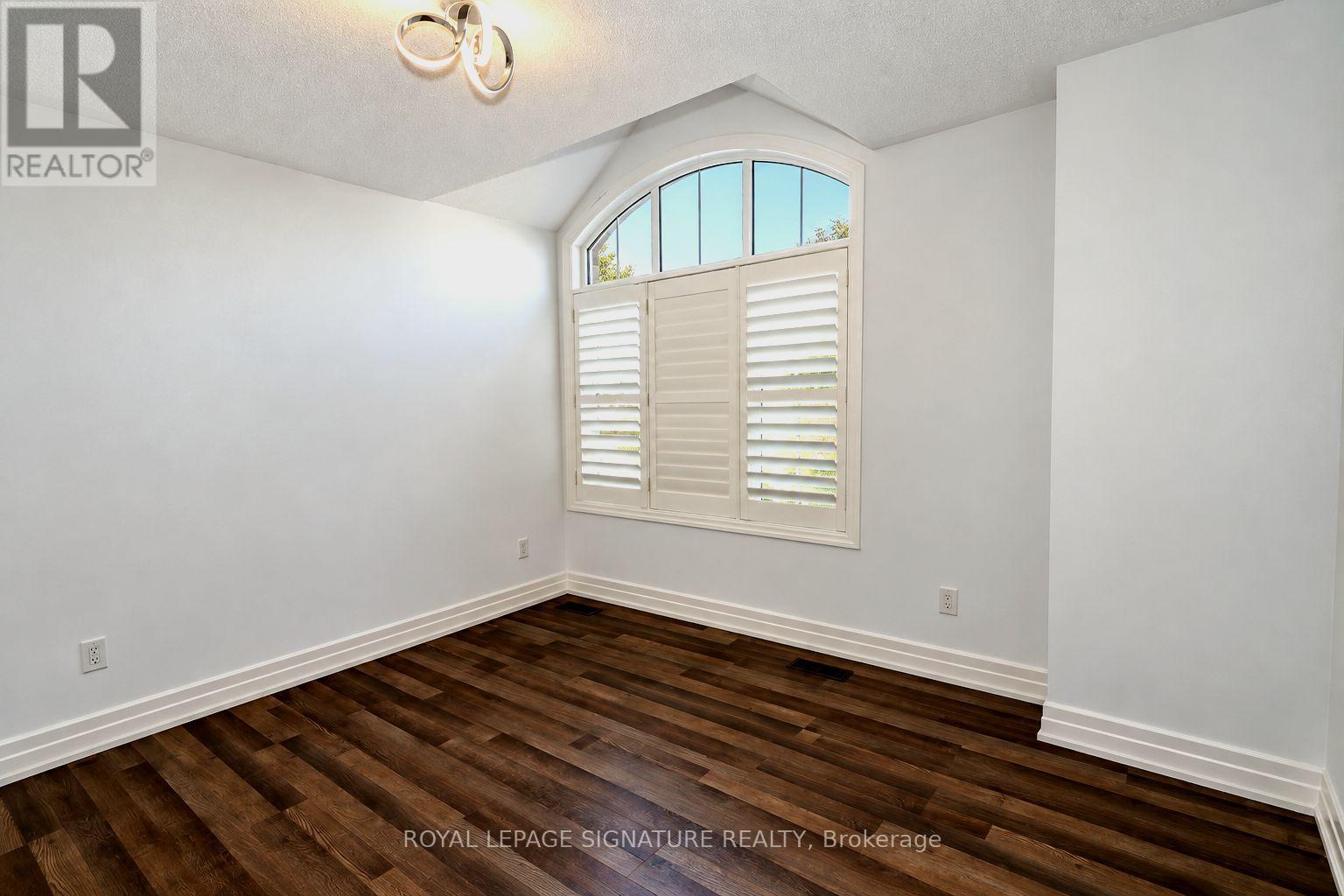 165 Wagner Crescent Property Photo 11