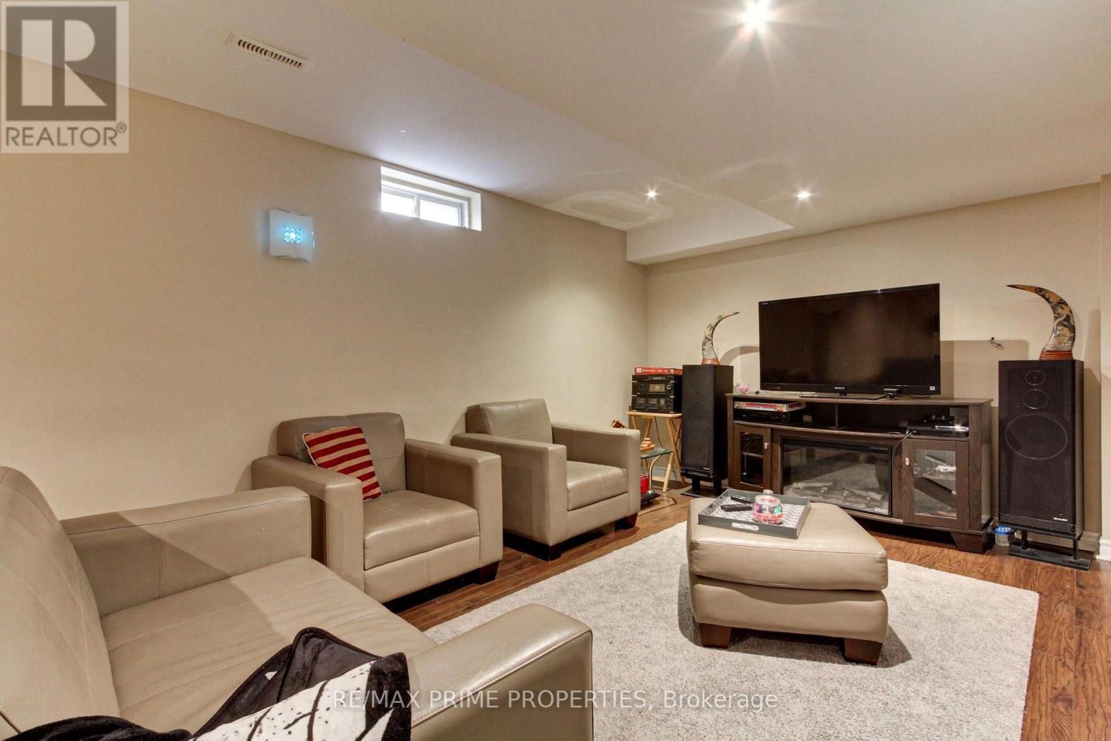 64 Ian Drive Property Photo 23