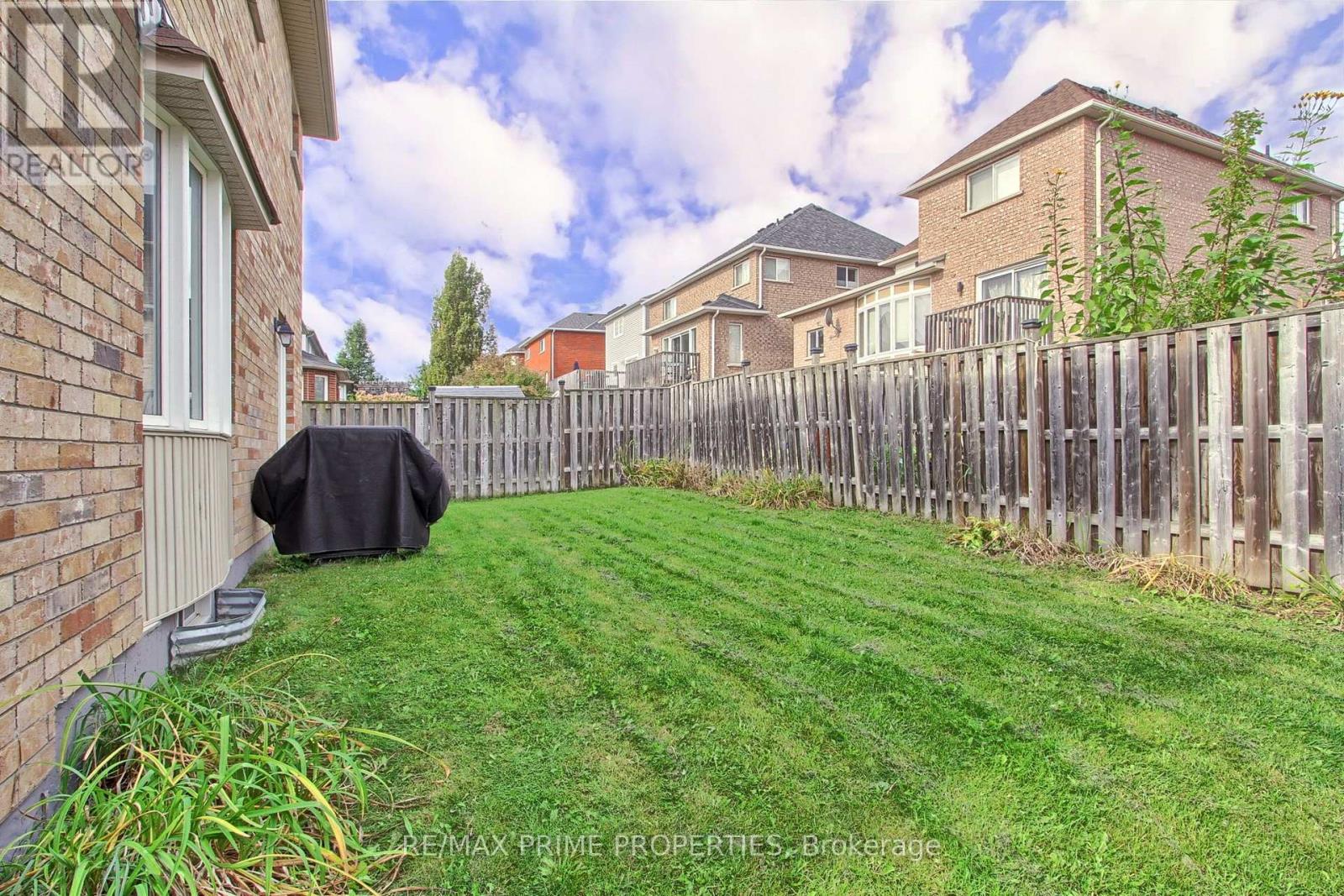 64 Ian Drive Property Photo 32