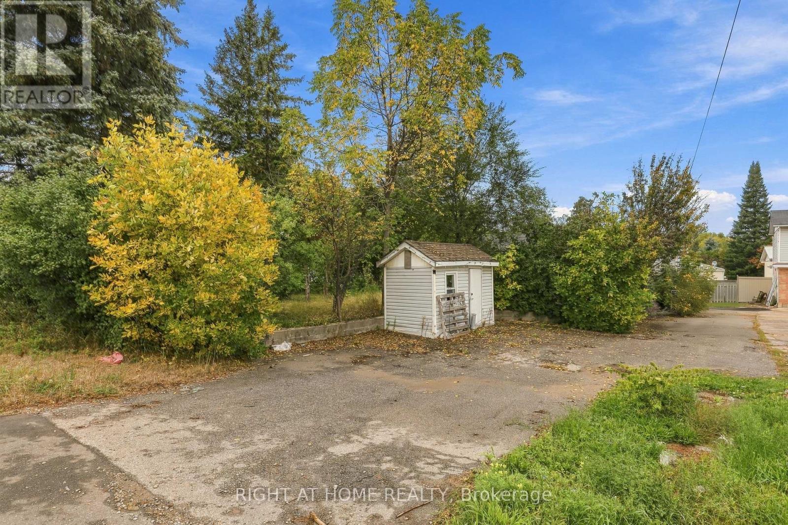198 King Road Property Photo 3