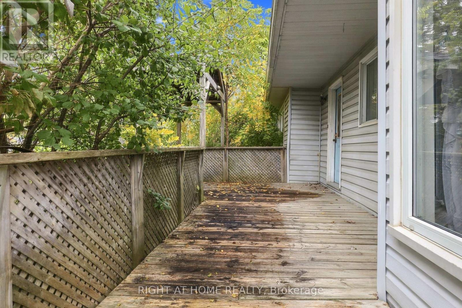 198 King Road Property Photo 15