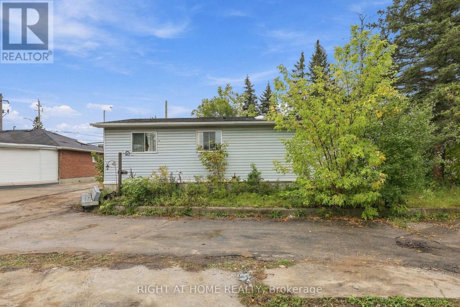 198 King Road Property Photo 16