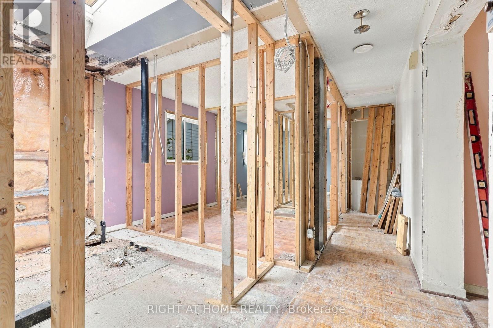 198 King Road Property Photo 18