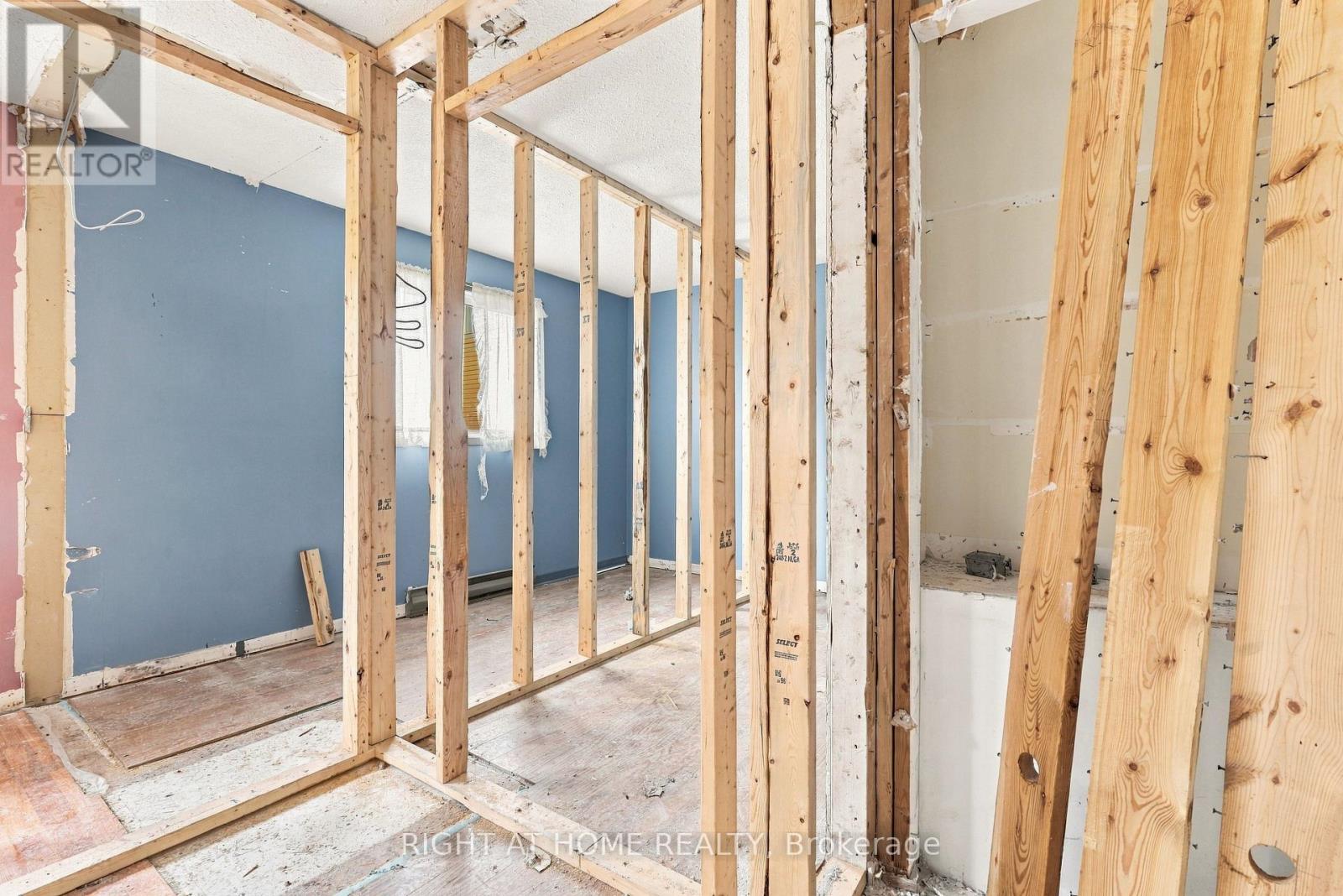 198 King Road Property Photo 19