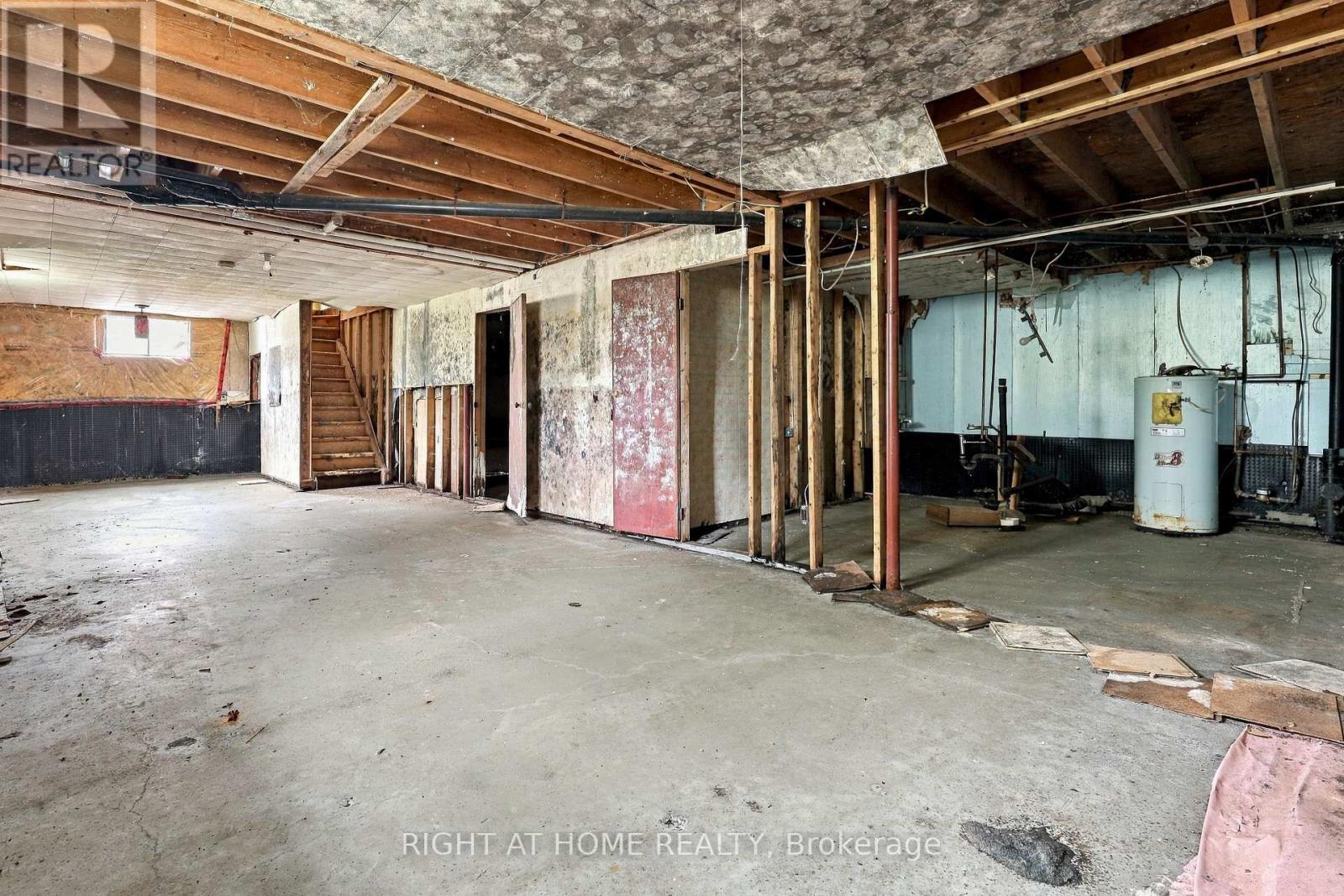 198 King Road Property Photo 24