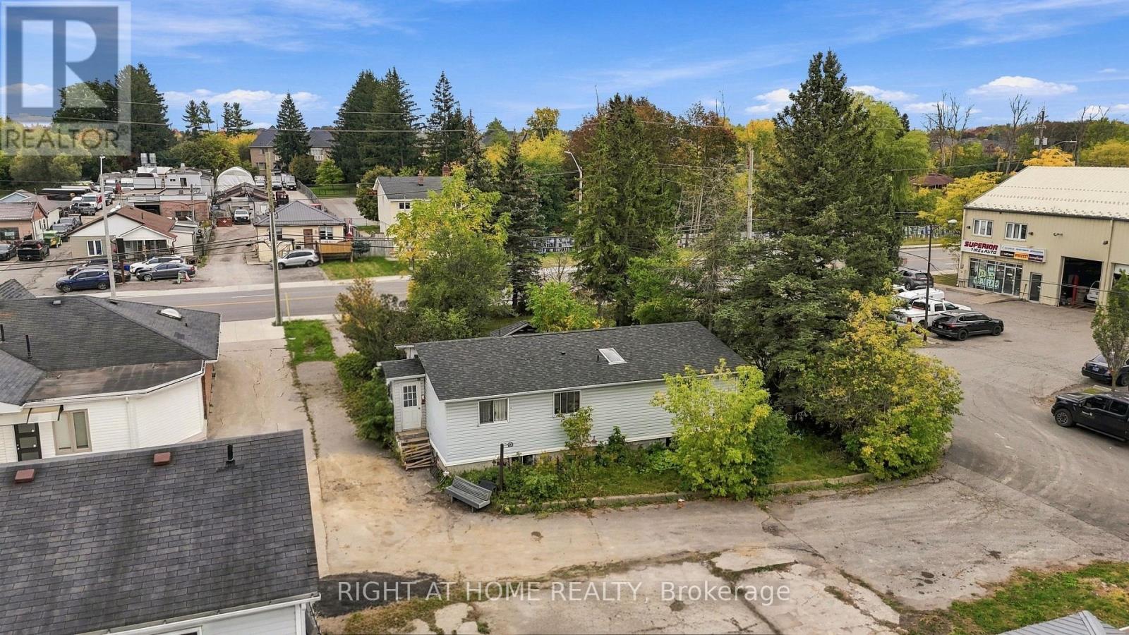 198 King Road Property Photo 25