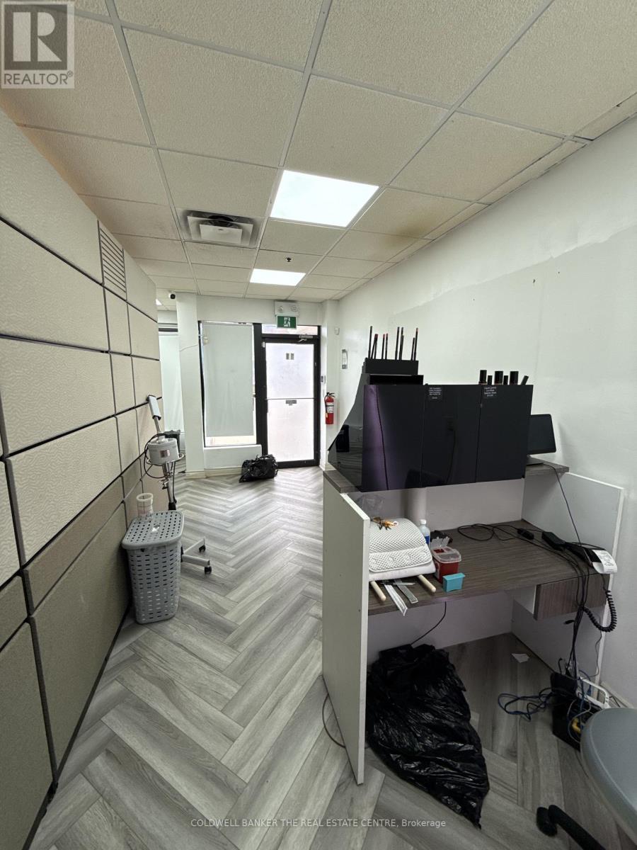11a - 90 Regina Road Property Photo 14