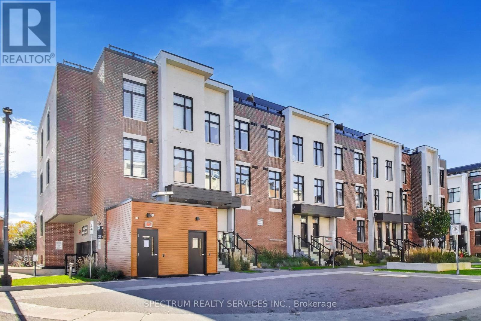 224 - 9560 Islington Avenue Property Photo 1