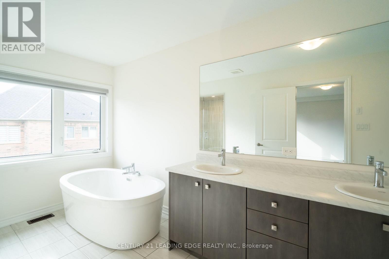 103 Kentledge Avenue Property Photo 39