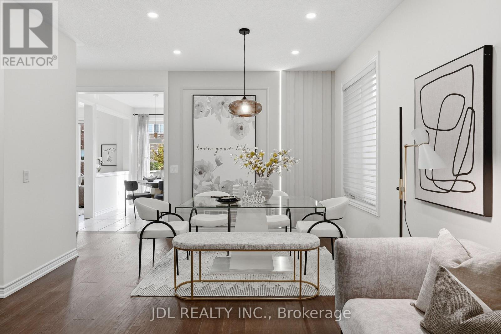 15 Beacon Point Street Property Photo 16
