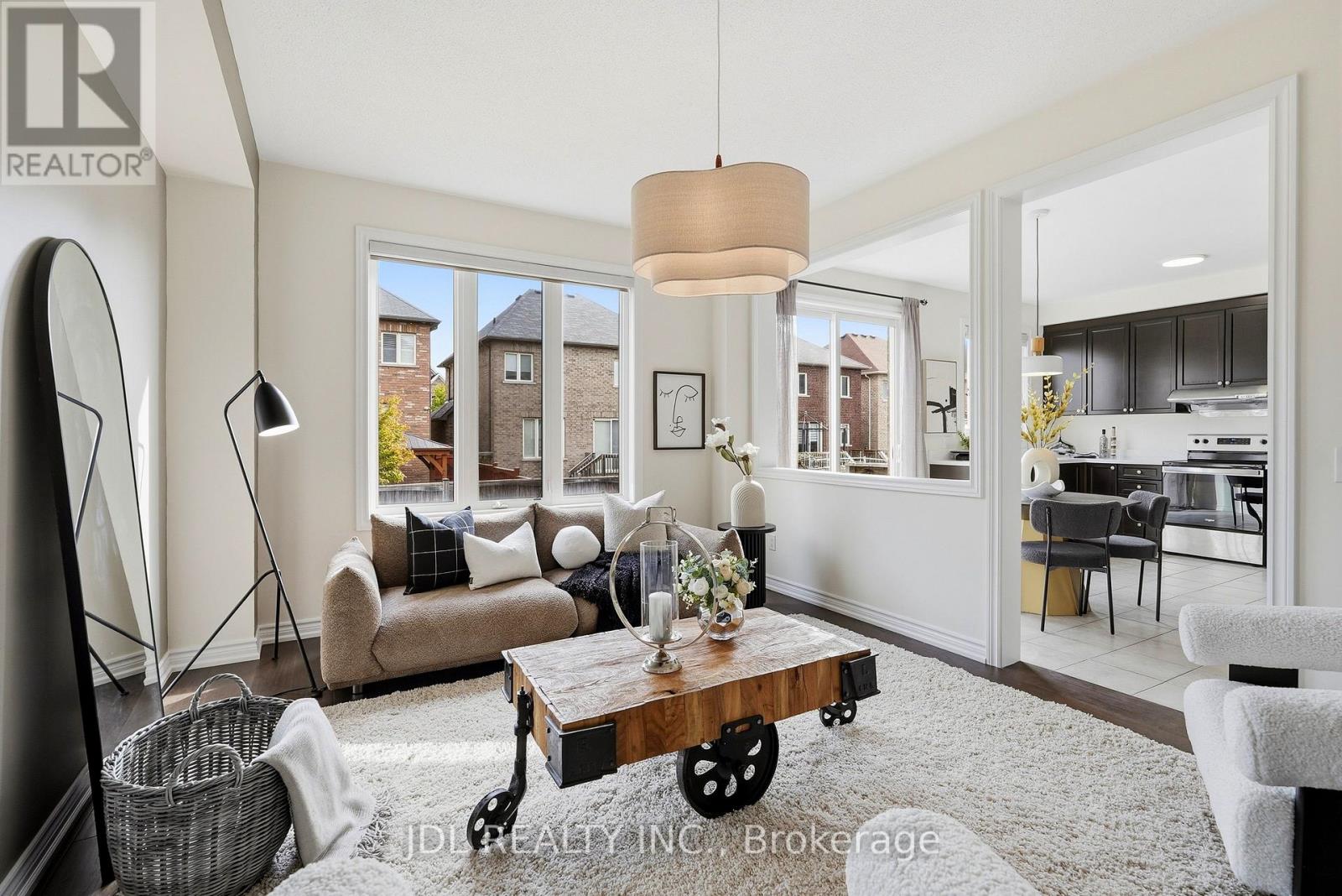 15 Beacon Point Street Property Photo 19