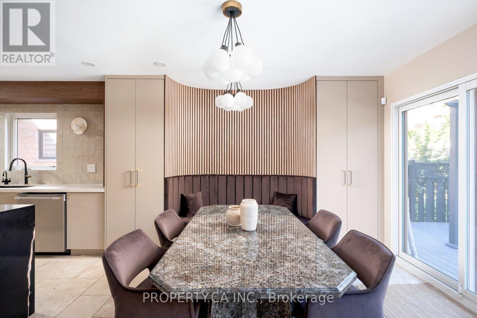 72 Devonsleigh Boulevard Property Photo 14