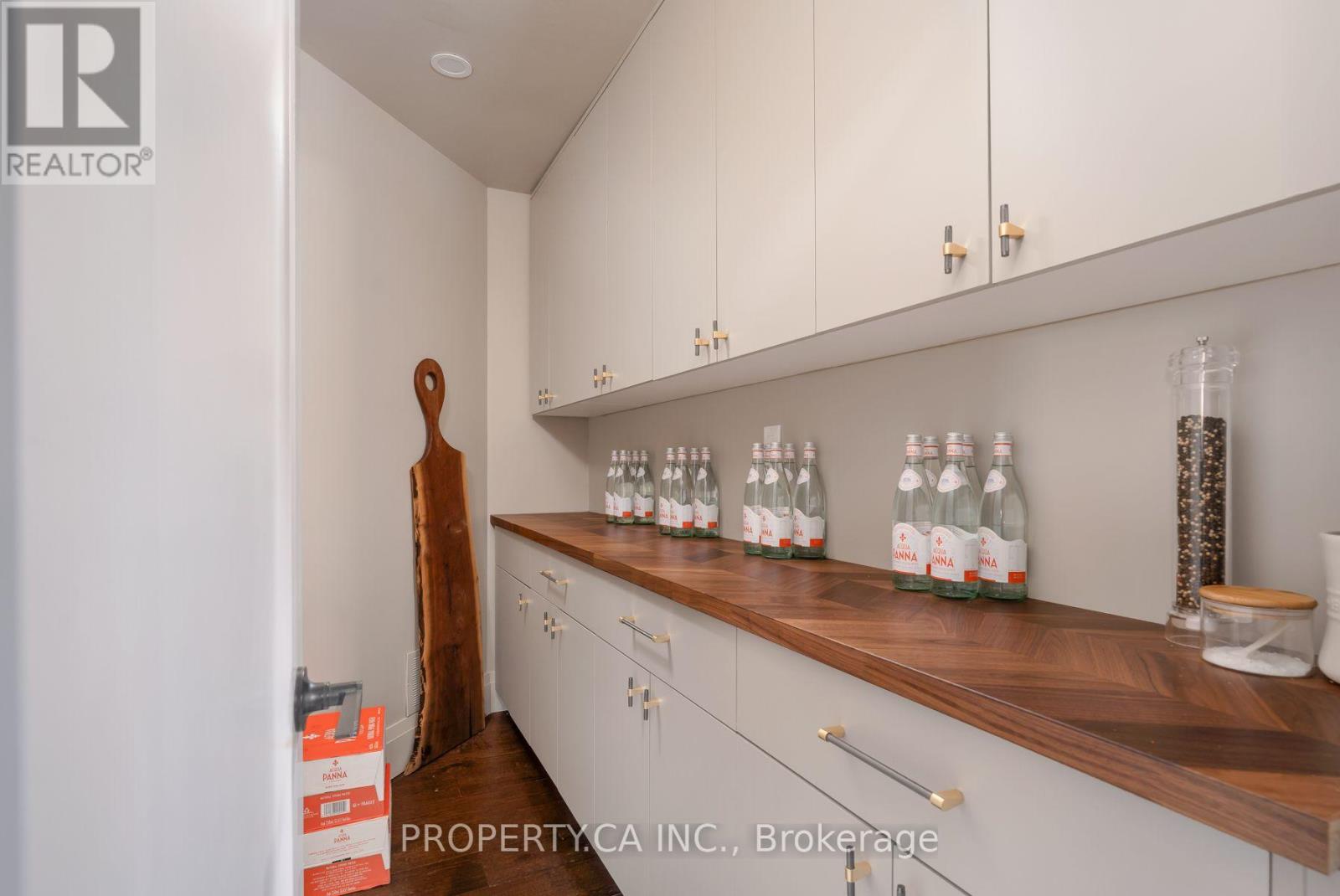 72 Devonsleigh Boulevard Property Photo 19