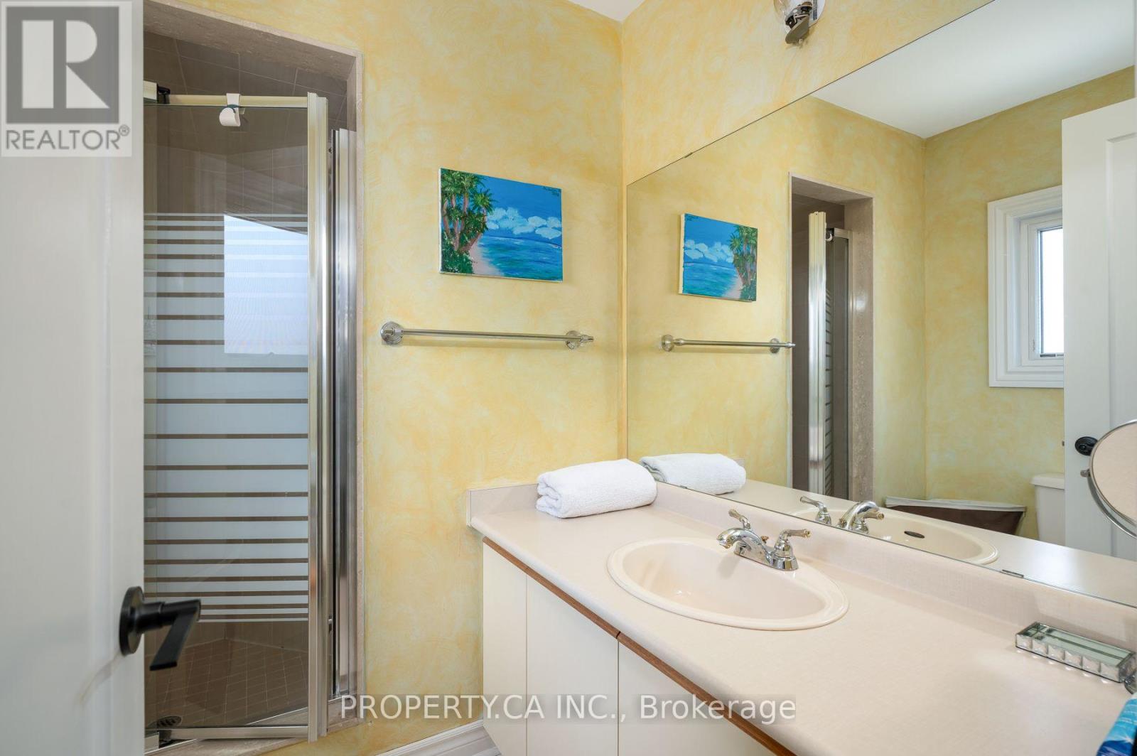 72 Devonsleigh Boulevard Property Photo 28