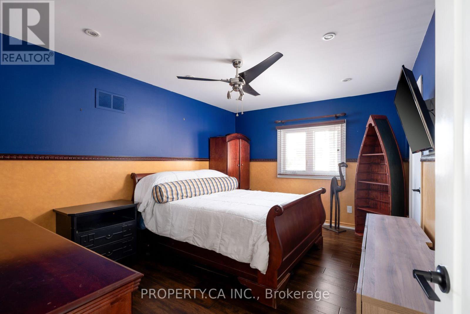 72 Devonsleigh Boulevard Property Photo 30