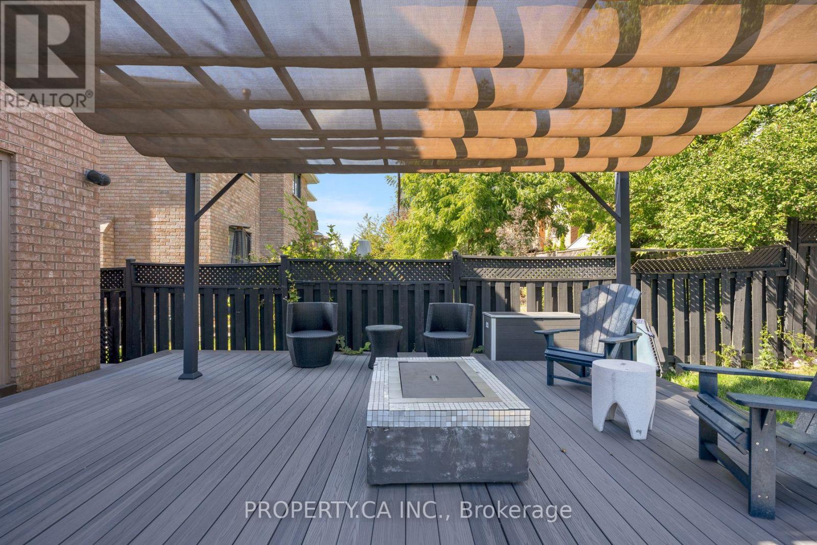 72 Devonsleigh Boulevard Property Photo 39