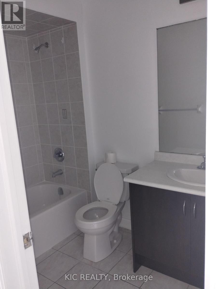 1461 Lormel Gate Avenue Property Photo 9