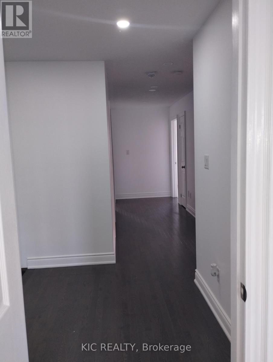 1461 Lormel Gate Avenue Property Photo 14
