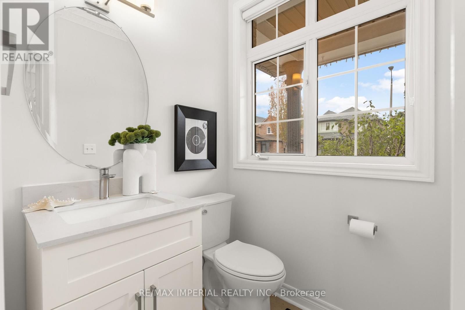 44 Hawkview Boulevard Property Photo 13