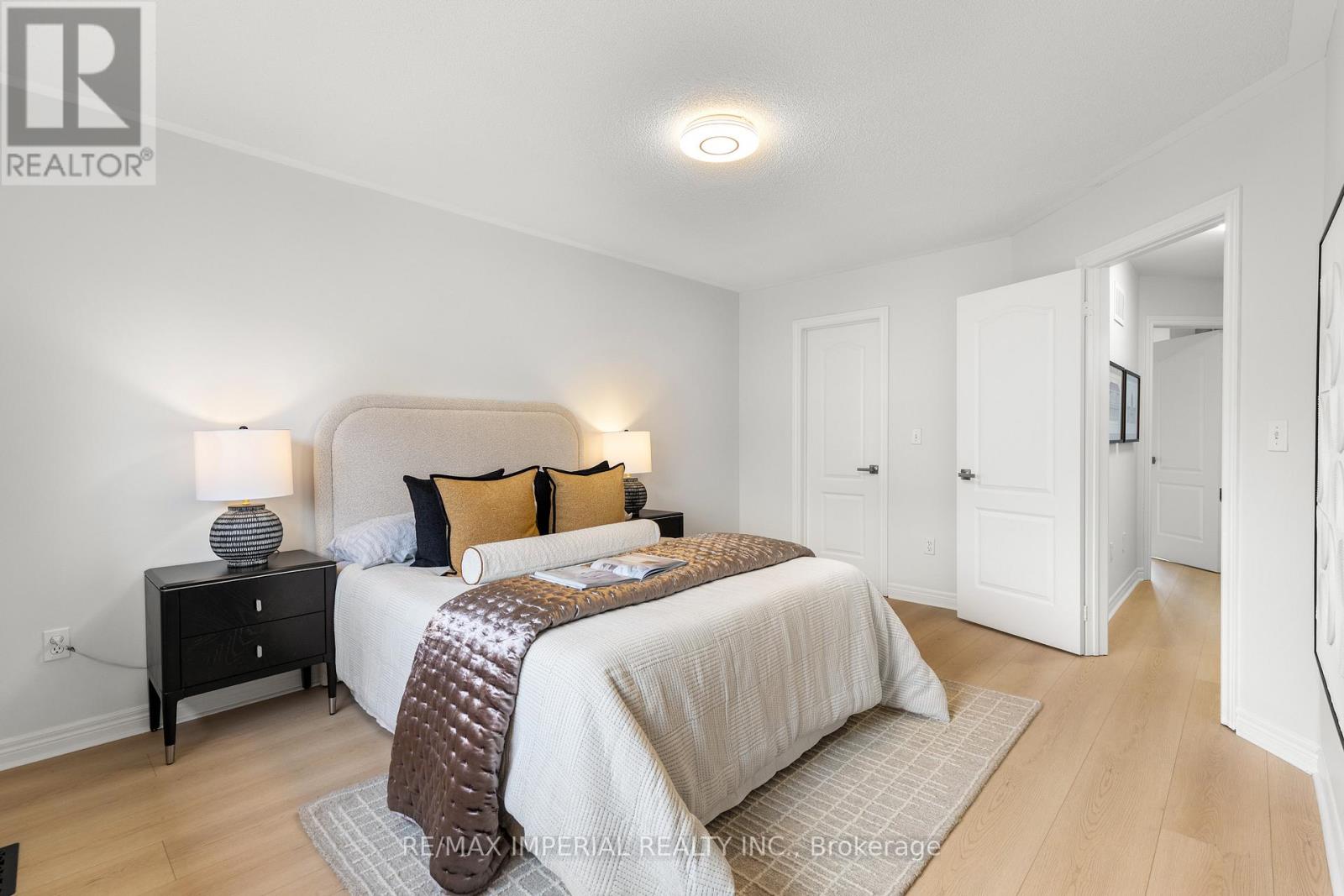 44 Hawkview Boulevard Property Photo 26