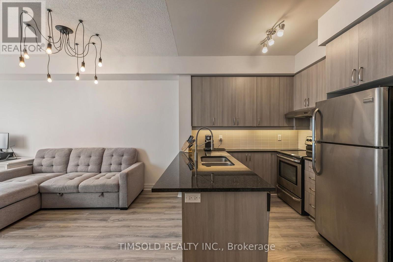411 - 8130 Birchmount Road Property Photo 13