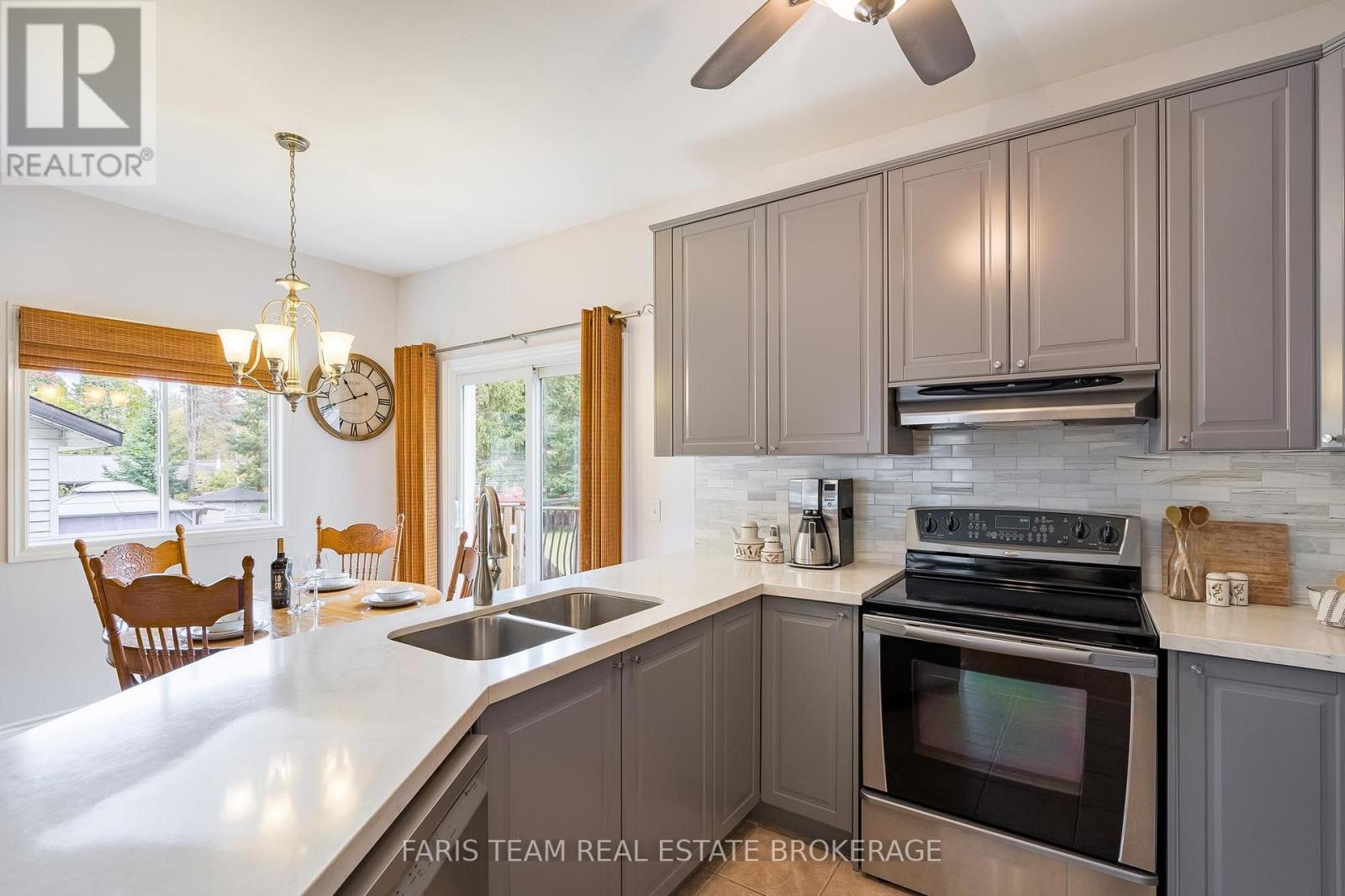 1011 Ferrier Avenue Property Photo 4