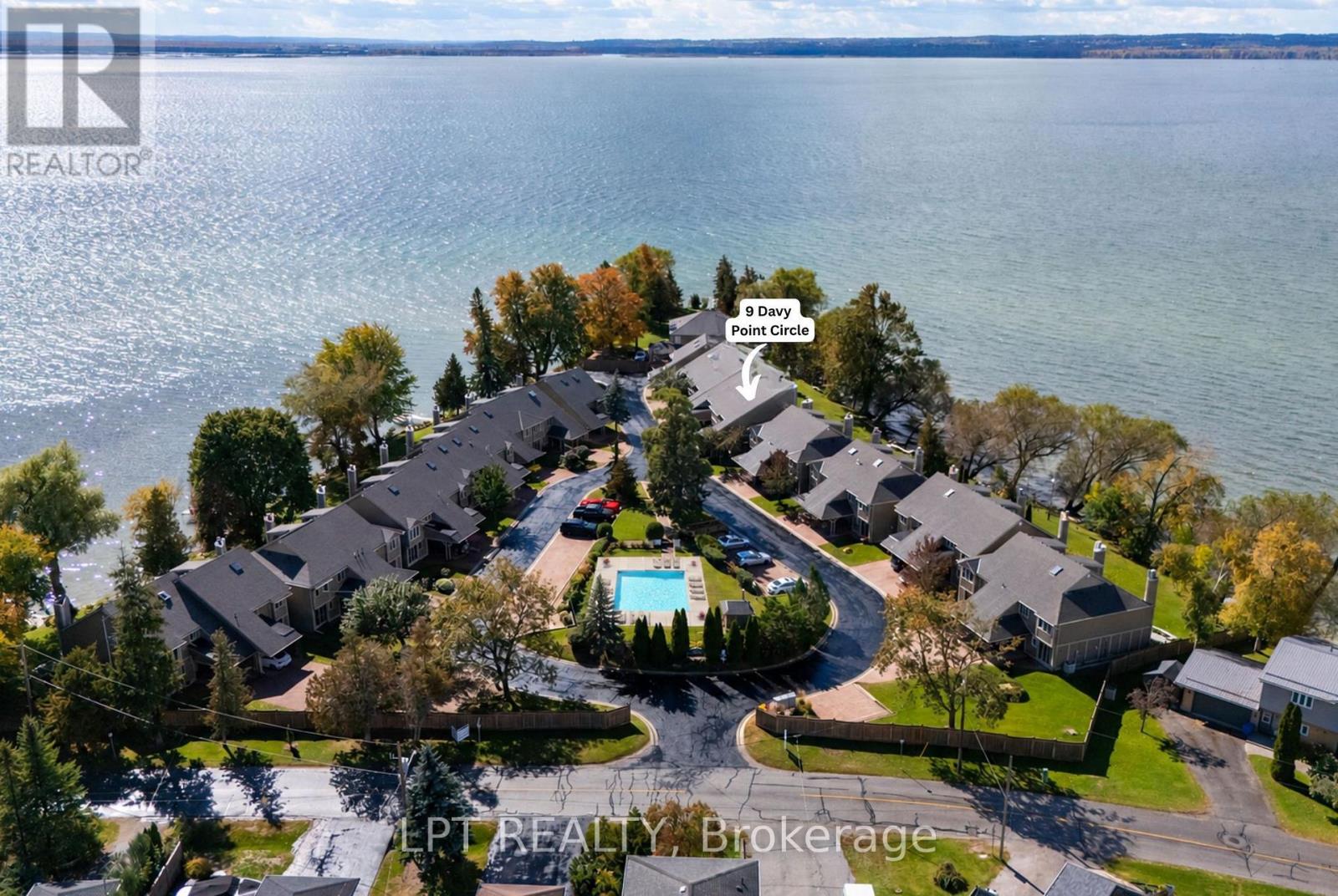 9 Davy Point Circle Property Photo 2
